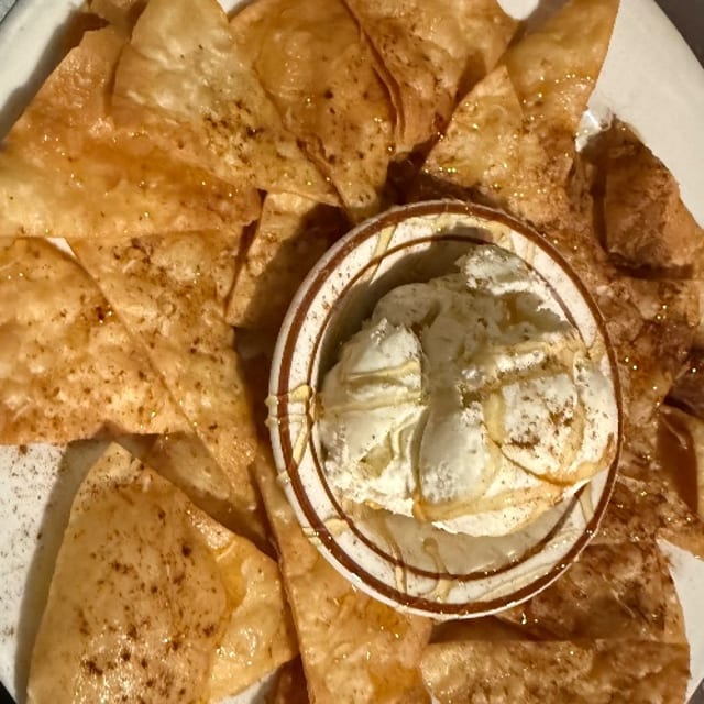 Sopapillas.